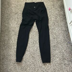 Lululemon leggings size 6